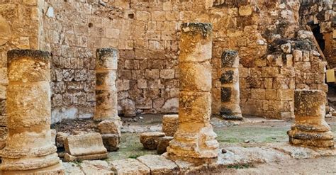 Palace Of Biblical King Sennacherib Discovered Under Tomb Of Prophet