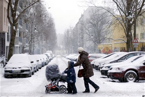 Bbc News In Pictures Frozen Germany