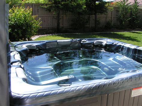 Widely known and well respected, jacuzzi® hot tubs is the brand that undoubtedly pioneered the hot tub industry, for good reason. HOT TUB/JACUZZI/SPA - 6 SEATS LA SPAS - TOP OF THE LINE ...