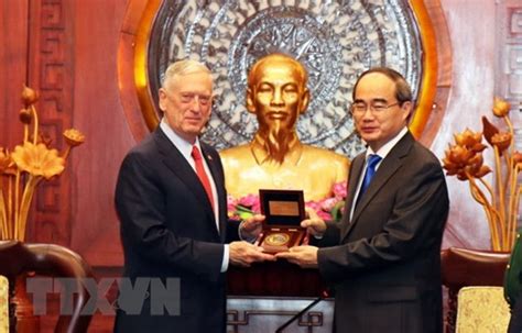Hcm City Leader Greets Us Secretary Of Defence Politics Vietnam