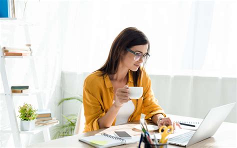 Start studying faire du télétravail. Pourquoi faire du télétravail est-il un avantage ? - Now ...