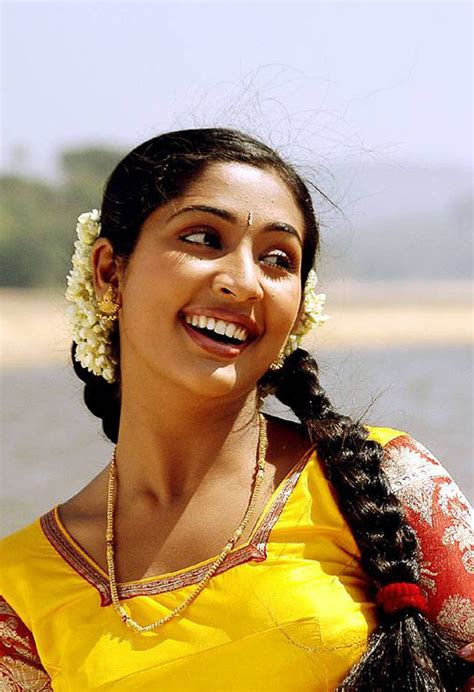 Navya Nair Actress Photos Stills Gallery