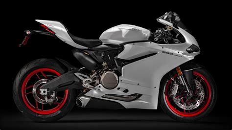 Steering geometry makes the panigale downright eager in the corners, and both models come with a steering the base 959 panigale rolls for $15,495 in ducati red or arctic white silk. 959 Panigale Color Poll: Red Or White? - Ducati 959 ...