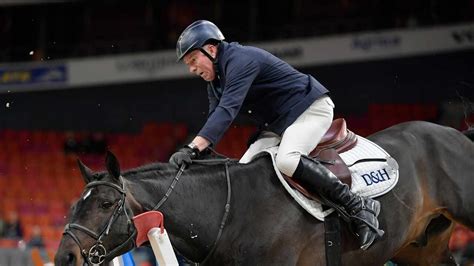 John Whitaker Tvingas Avbryta Göteborg Horse Show Efter Fallet