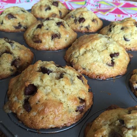Maybe you would like to learn more about one of these? Best Homemade Chocolate Chip Muffins Recipe - Bakery Style ...