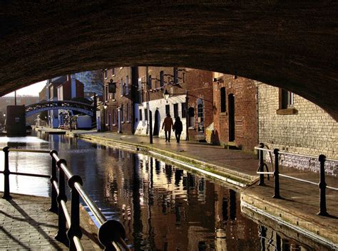 10, 2020 at 5:46 pm cst Man's body found in city centre canal | Express & Star