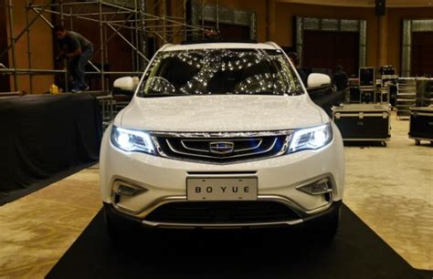 The geely boyue suv is priced from 98,800 yuan (pkr 18.11 lac) for the base the geely boyue has been designed by an international team of designers and engineers for the global market the boyue will be the first geely vehicle that will be sold as a proton suv in malaysia and in future might. INILAH WAJAH SUV PERTAMA PROTON - GEELY BOYUE BUAT ...