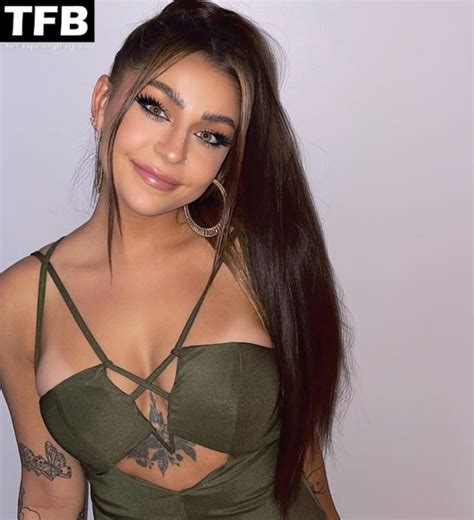 Andrea Russett Topless Sexy Collection 30 Photos TheFappening