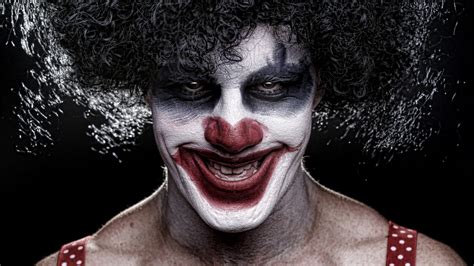 Evil Clown Costume Sales Up