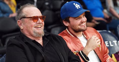 Jack Nicholson And Son Ray At Lakers Game March 2017 Popsugar Celebrity