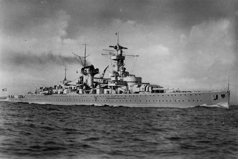 Lutzow pocket battleship | World War Photos