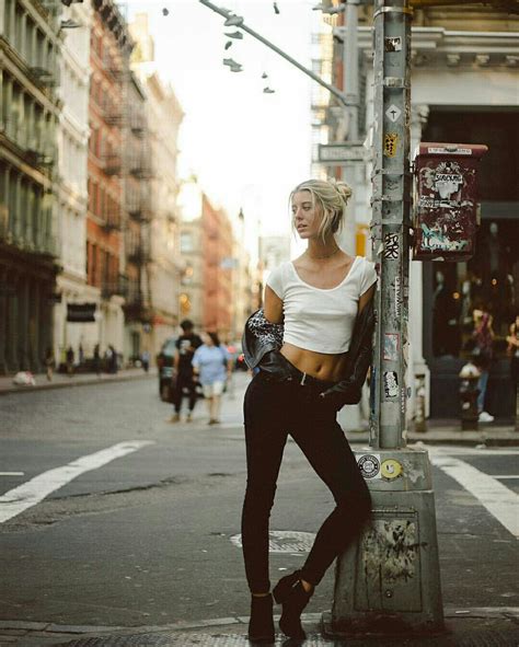 Model Make Open Street Hot Sex Picture