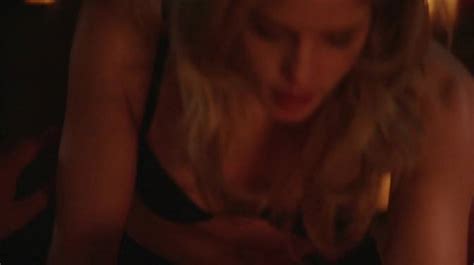 Naked Emily Bett Rickards In Arrow