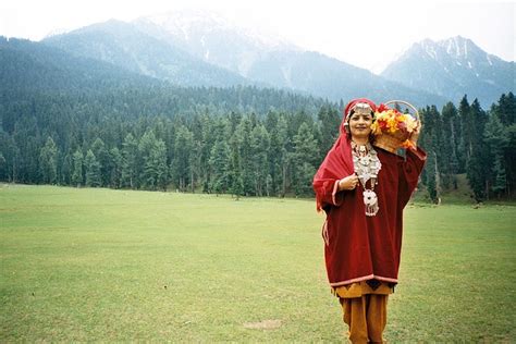 Kashmiri Traditional Dress Traditional Dresses Traditional Dresses
