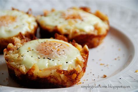 Hash brown egg nests are easy to make. Eggs in Cheesy Hash Brown Nests