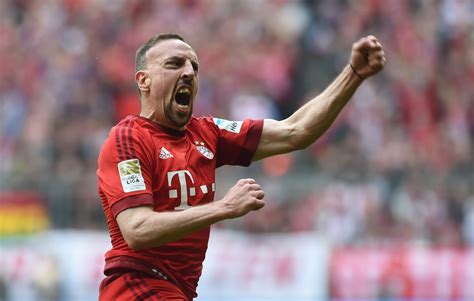 Ribéry Volta A Marcar Faz Golaço De Voleio E Dá Vitória Ao Bayern Gazeta Esportiva