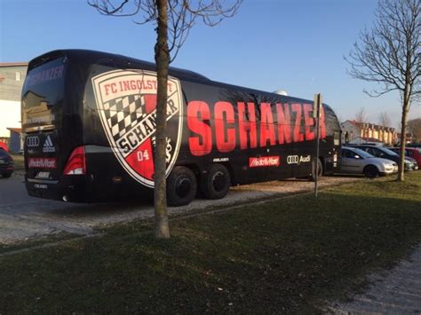 The spaniard took part in his first training session since being sidelined by the ankle ligament injury he suffered in the international against albania. FC Ingolstadt: Oral appelliert an die Liga