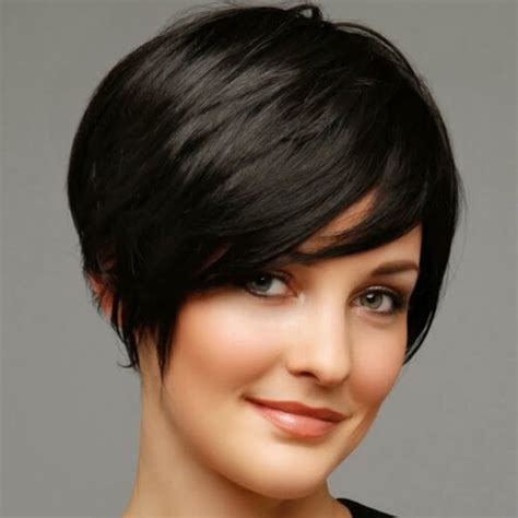 Short Pixie Haircuts For Round Faces Wavy Haircut