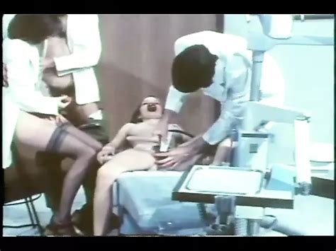 Стоматологические медсестры 1975 США фильм целиком винтажное порно