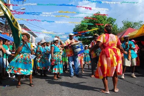 Visité Festivales Hondureños El Verano Pasado Vi Muchas Colores Y