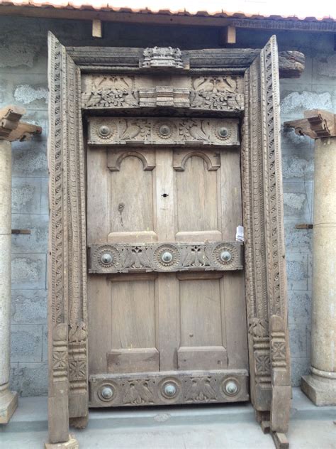 Pin By Dhakshini On South Indian Antique Doors Antique Doors How To