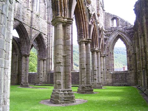 Tintern Abbey Wales Uk Barcelona Cathedral Cathedral Trip