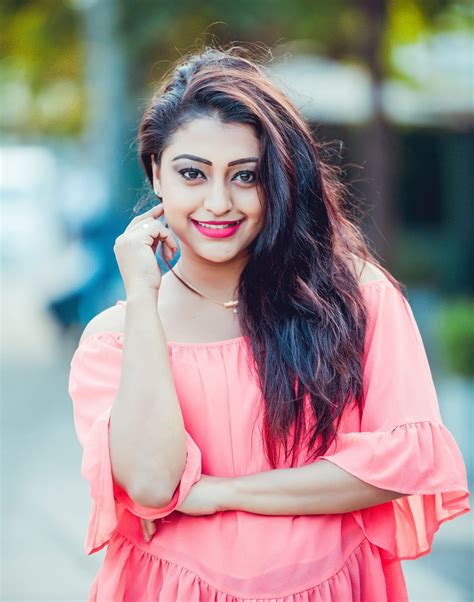 Beauty Actress Dinusha Siriwardana New Photos In Web Ceylonface