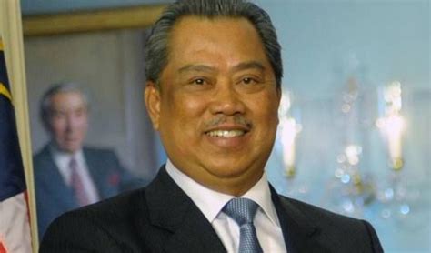 يڠدڤرتوان اڬوڠ) ialah gelaran rasmi bagi ketua negara malaysia. Besok Dilantik Yang Dipertuan Agong Tunjuk Muhyiddin ...