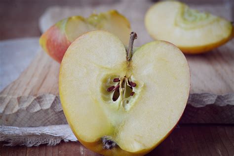 Bio Apple Cut Apple Cut In Half Fruit Cross Section Free Image