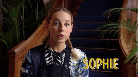 Sophie Leur Vient En Aide I Les Chefs Toqués I Disney Channel Be Youtube