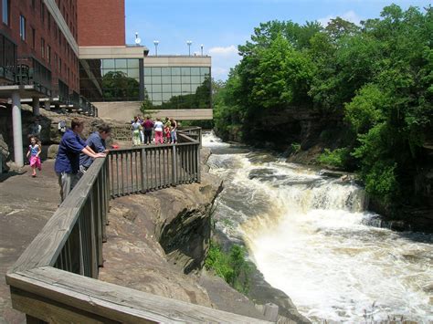 City Of Cuyahoga Falls Cuyahoga Falls Cuyahoga Falls Ohio Fall Travel