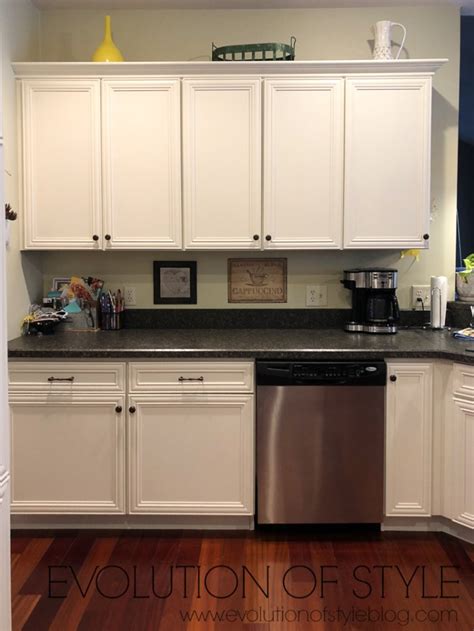 Benjamin Moore White Kitchen Cabinets The Swampthang