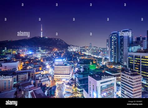 Seoul South Korea Skyline At Night Stock Photo Alamy