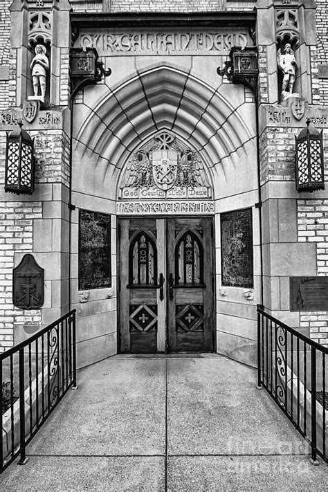 Wwi Memorial Door Bw Photograph By Scott Pellegrin Pixels