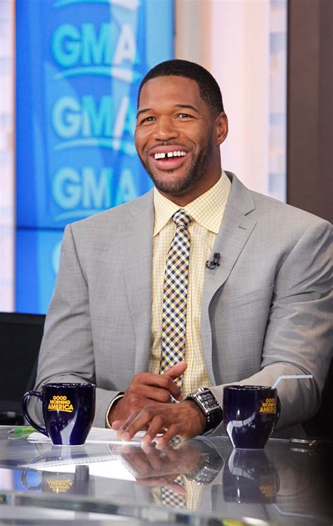 Michael Strahan is Leaving 'Live! With Kelly and Michael' - Closer Weekly