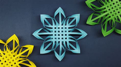 Colors Paper DIY Christmas Decor!  How to Make Paper Snowflakes Easy