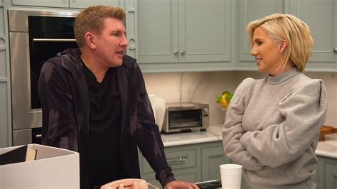 Watch Chrisley Knows Best Episode The Botox Monster