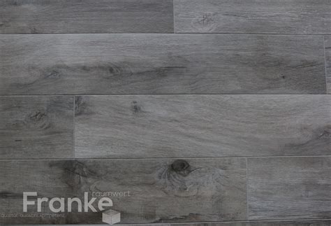 Die natürlichkeit und wärme die besonders alte holzfußböden. Fliesen in Holzoptik vom Urmaterial Holz optisch nicht zu ...