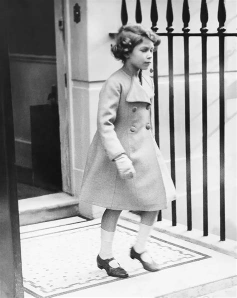 Fascinating Photos Of A Young Queen Elizabeth Ii 1930s 1950s Rare