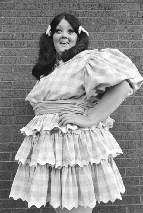 Still Of Lulu Roman In Hee Haw 1969 Hee Haw Famous Faces Gogo Dancer