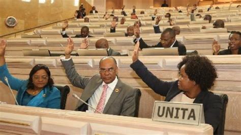 Funcionários Do Grupo Parlamentar Da Unita Sem Salário Desde Novembro Angola