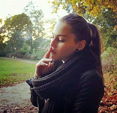 girl smokes matzischatzi flickr