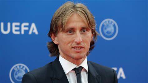 Luka modric turned in an inspirational display crowned by an outrageous goal to send croatia into the last 16 of euro 2020 at scotland's expense. UEFA wählt Luca Modric zum besten Spieler Europas ...