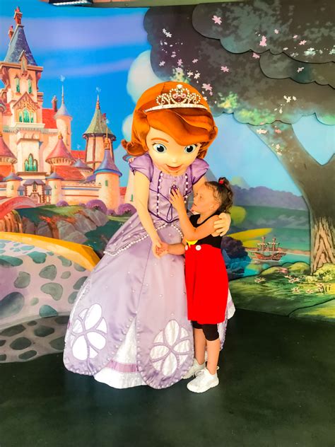 Where To Meet Sofia The First Disney World - The Trophy WifeStyle