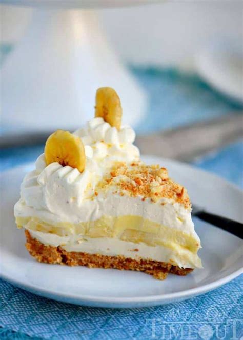 This creamy banana split dessert is a family favorite! No-Bake Banana Cream Pie Pudding Cheesecake