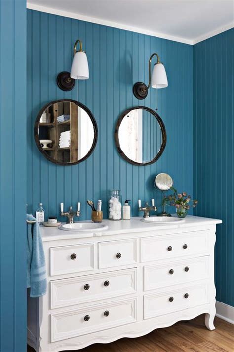 15 Rules For Decorating With Blue And White Beadboard Bathroom Blue