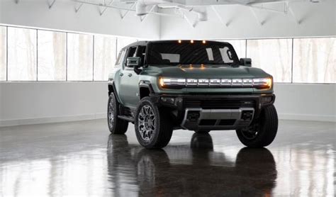 The 14 Coolest Features Of The 2024 Gmc Hummer Ev Suv From A Removable