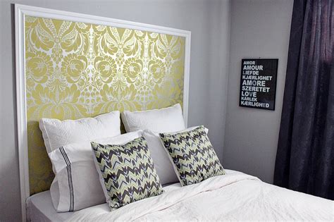 Headboard Wallpaper Ideas For The Bedroom