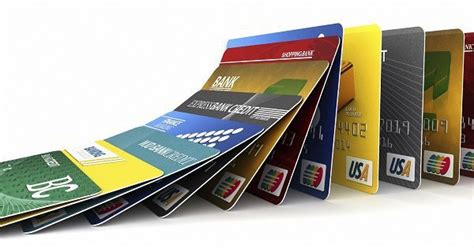 Mar 15, 2018 · at the end of 2017, the average american held 3.1 credit cards with an average balance of $6,354—plus 2.5 retail credit cards with an additional balance of $1,841, according to experian's state of credit report. There's An Interesting Story Behind The Credit Card's Invention & We Bet You'll Relate To It Too