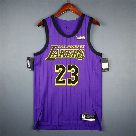 While most teams have used their city jerseys to tap in to their city's history or iconography, the lakers have eschewed that. 2019 NBA LA Lakers Lebron James #23 City Edition Basketball Jersey | eBay